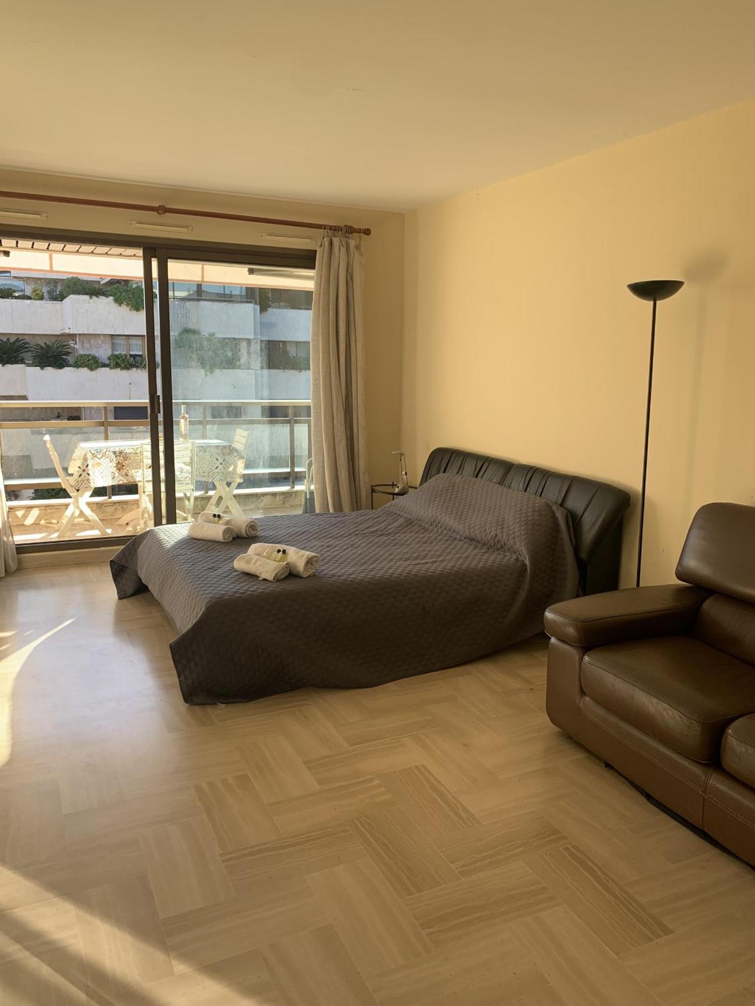 Gray D'Albion Pol519 Studio Канны Экстерьер фото